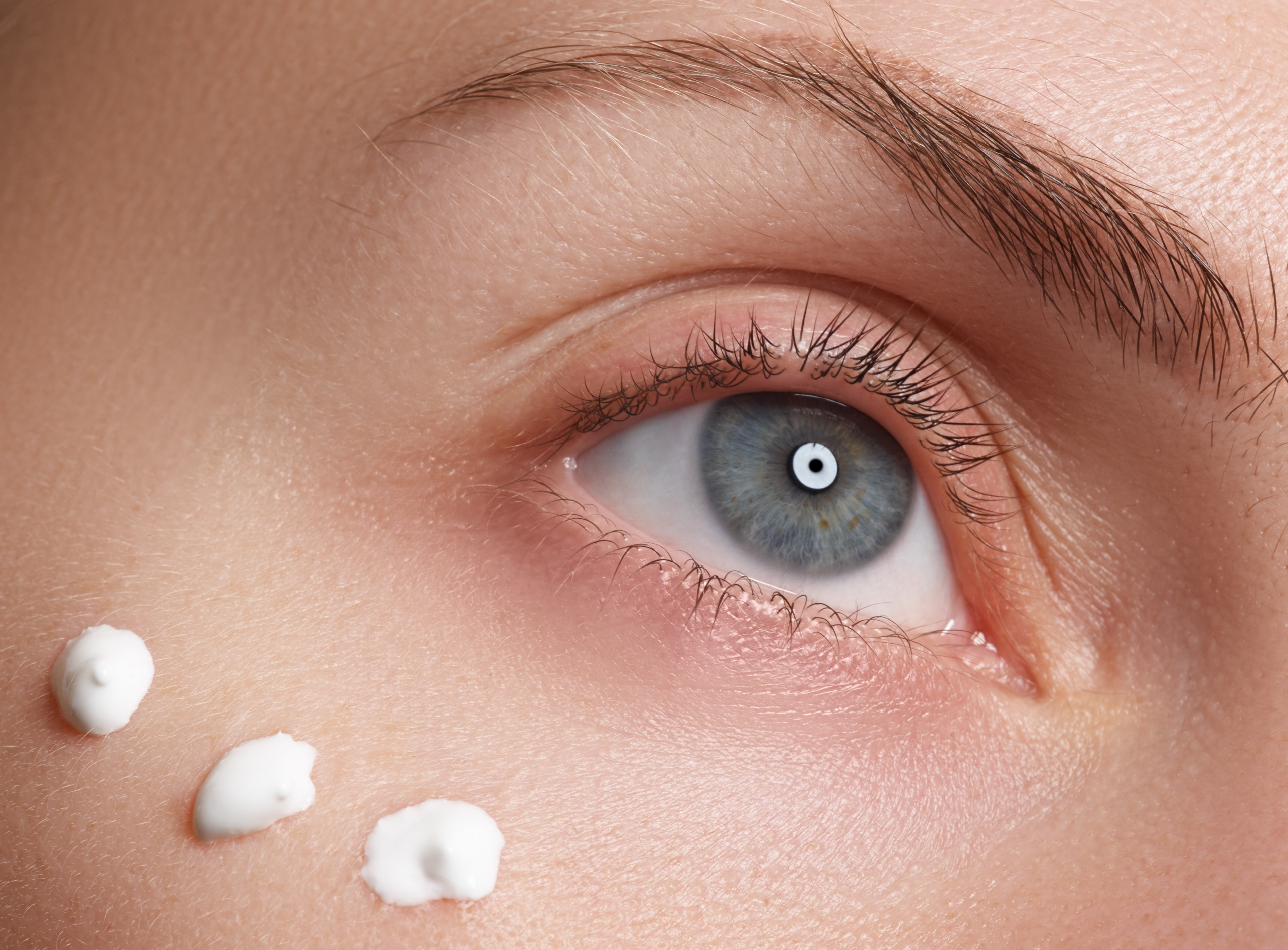 Eyes and Lips – SY Radiant
